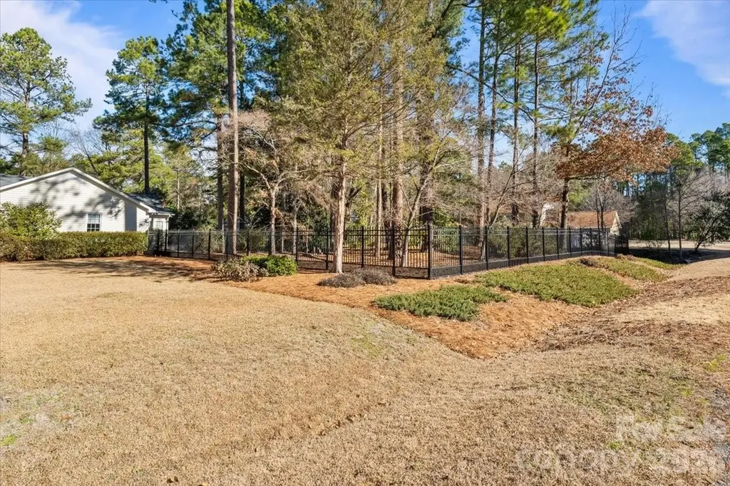 7980 Glasgow Drive Laurinburg NC 28352