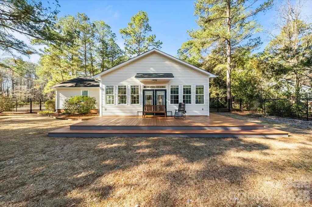 7980 Glasgow Drive Laurinburg NC 28352
