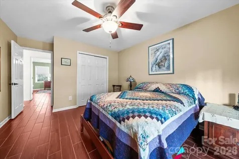 7980 Glasgow Drive Laurinburg NC 28352