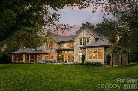 402 Vanderbilt Road Asheville NC 28803