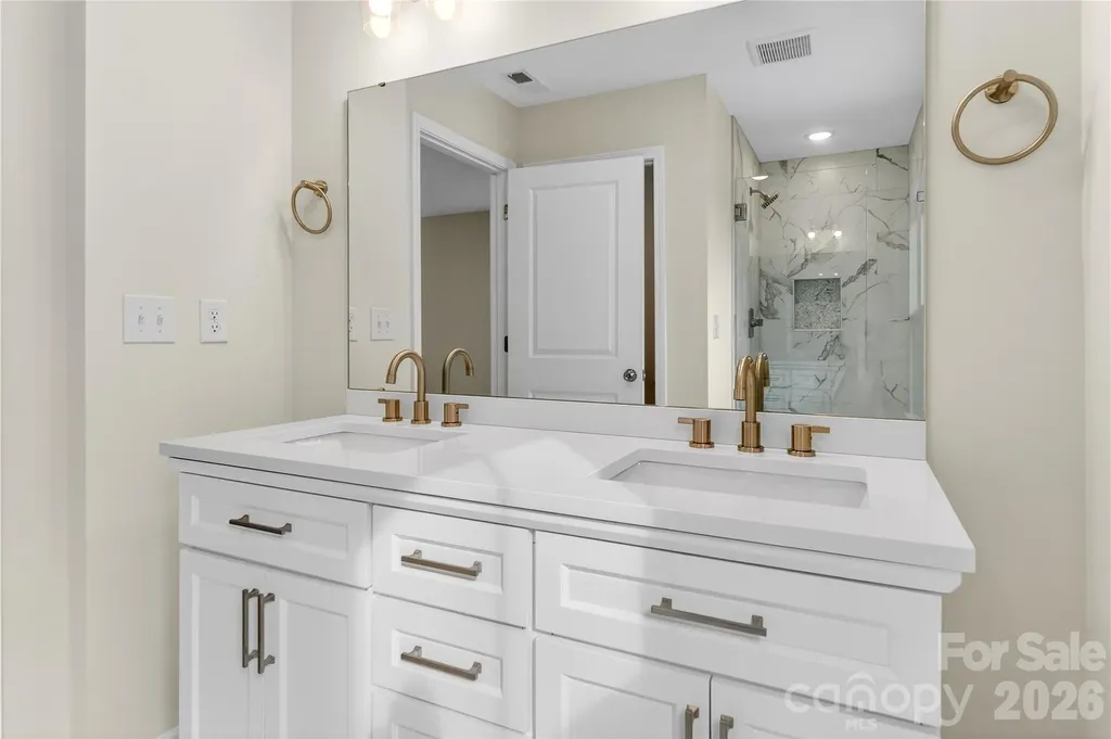 140 Meadowfall Lane Troutman NC 28166