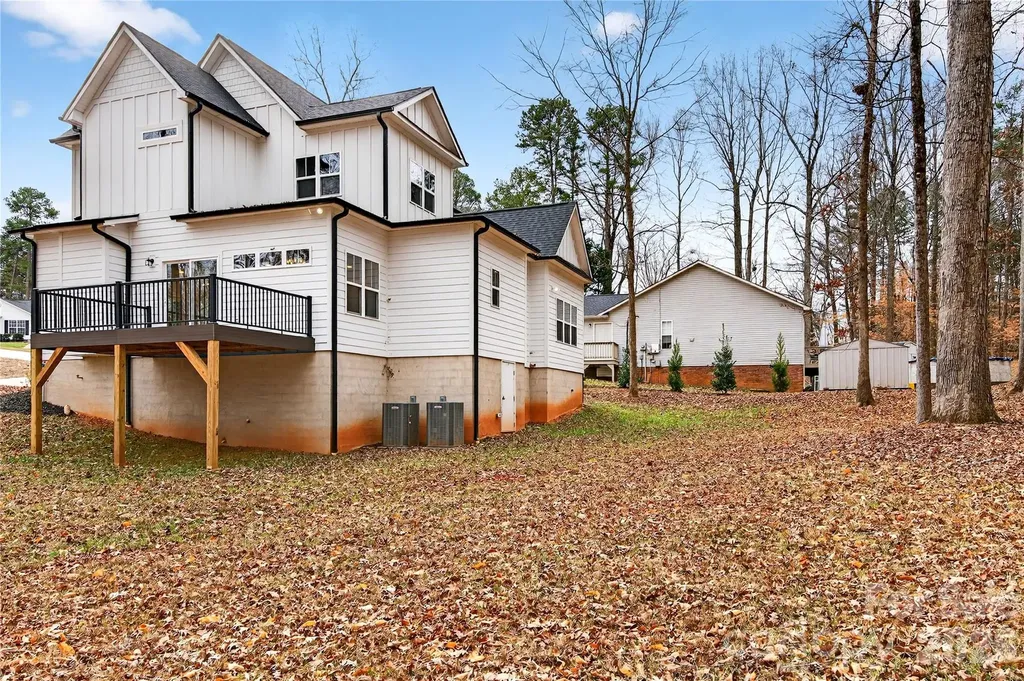 140 Meadowfall Lane Troutman NC 28166