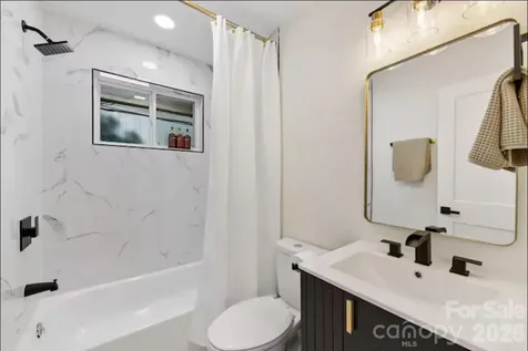 3445/3447 Tappan Place Charlotte NC 28205