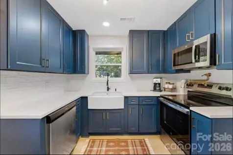 3445/3447 Tappan Place Charlotte NC 28205
