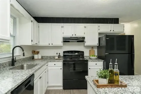 3115 Crestview Drive Florence SC 29501