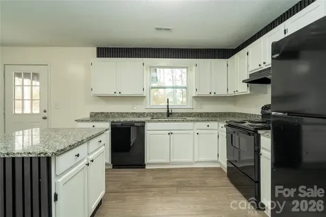 3115 Crestview Drive Florence SC 29501