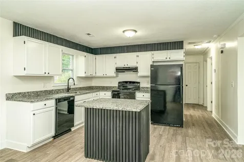 3115 Crestview Drive Florence SC 29501