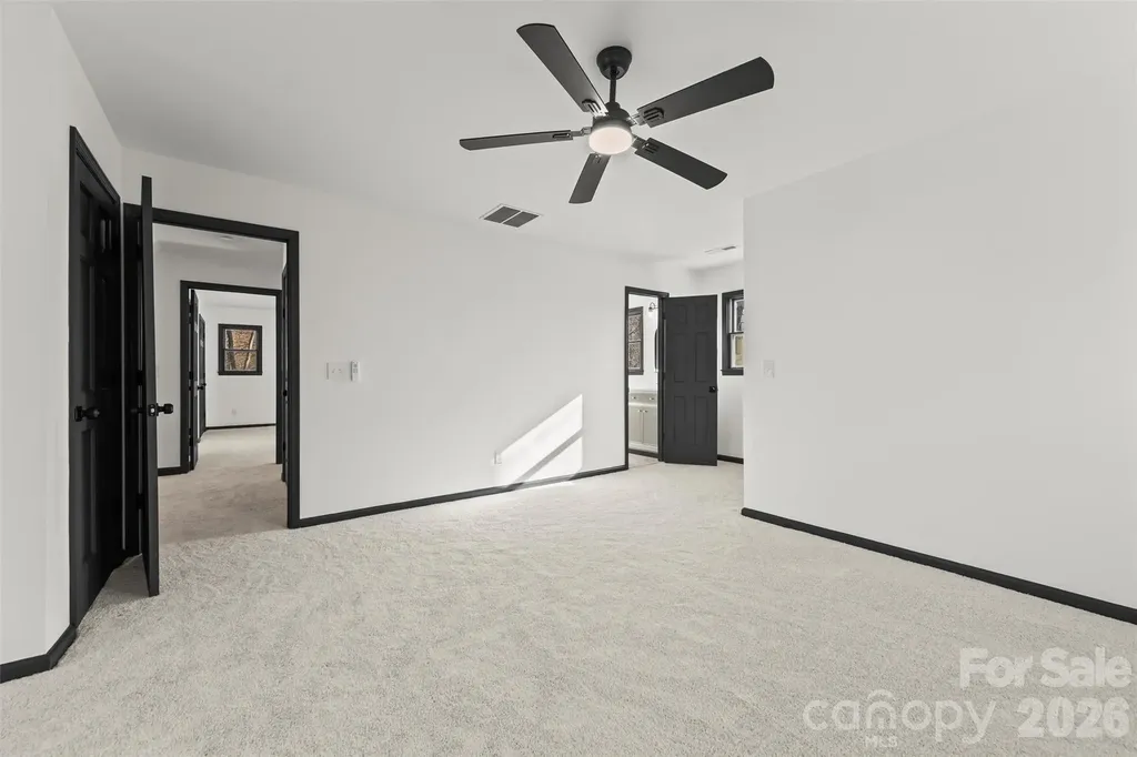 8 Indian Ridge Road Asheville NC 28803
