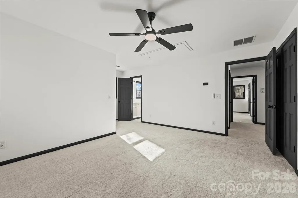 8 Indian Ridge Road Asheville NC 28803