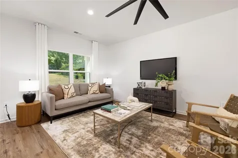 8425 Old Plank Road Charlotte NC 28216