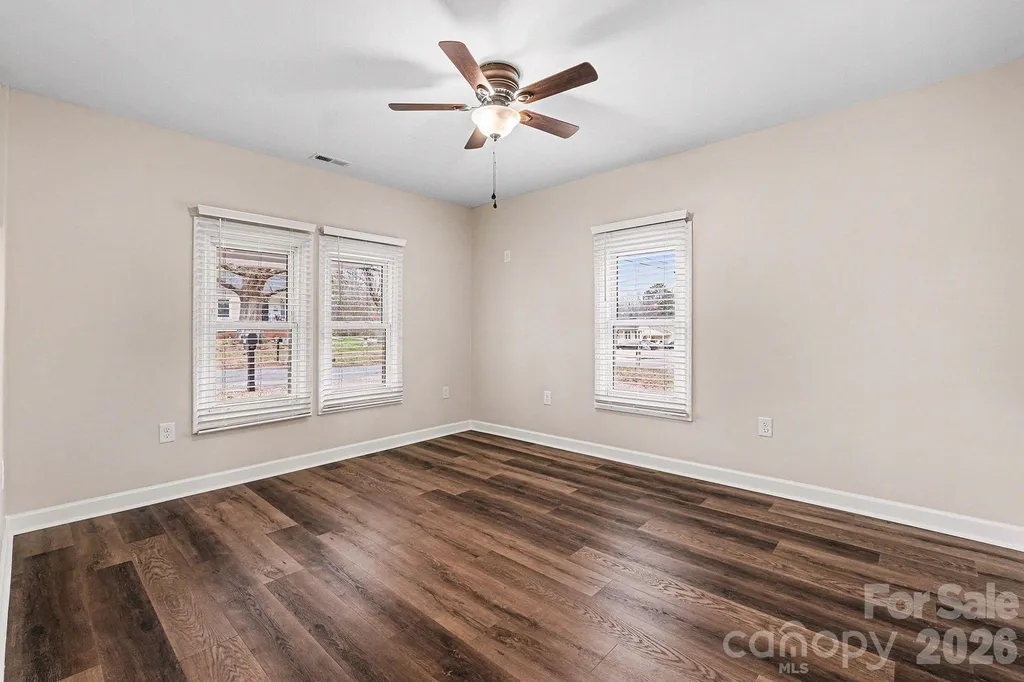 416 N Pine Street Cherryville NC 28021