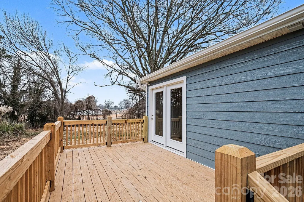 416 N Pine Street Cherryville NC 28021