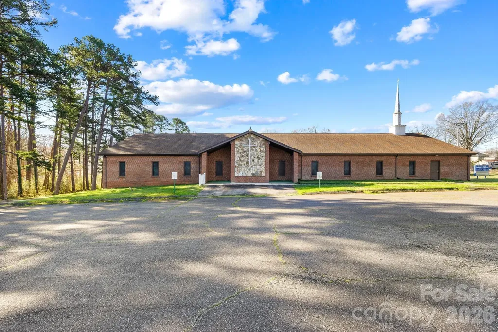 334 N Oakland Avenue Statesville NC 28677