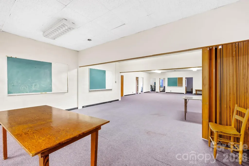334 N Oakland Avenue Statesville NC 28677