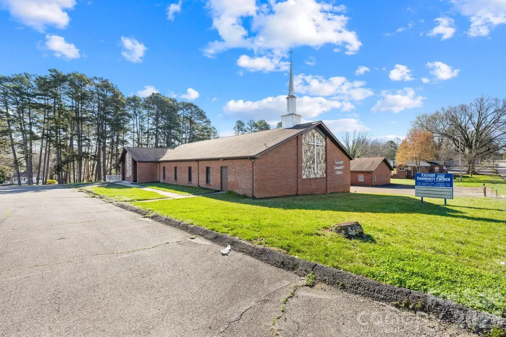 334 N Oakland Avenue Statesville NC 28677
