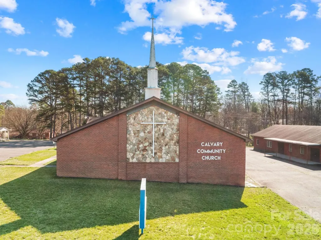 334 N Oakland Avenue Statesville NC 28677
