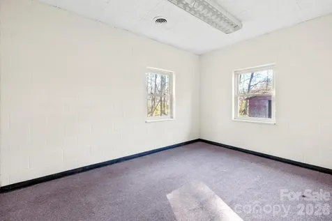 334 N Oakland Avenue Statesville NC 28677