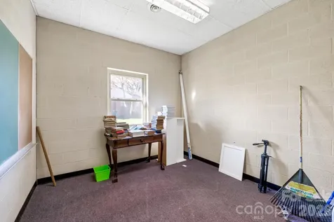 334 N Oakland Avenue Statesville NC 28677