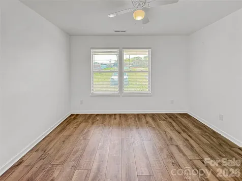 1096 12th Avenue NW Hickory NC 28601