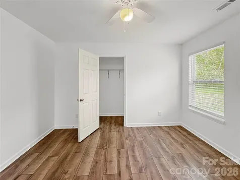 1096 12th Avenue NW Hickory NC 28601