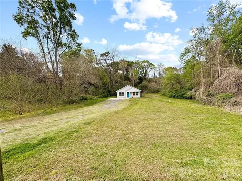1096 12th Avenue NW Hickory NC 28601