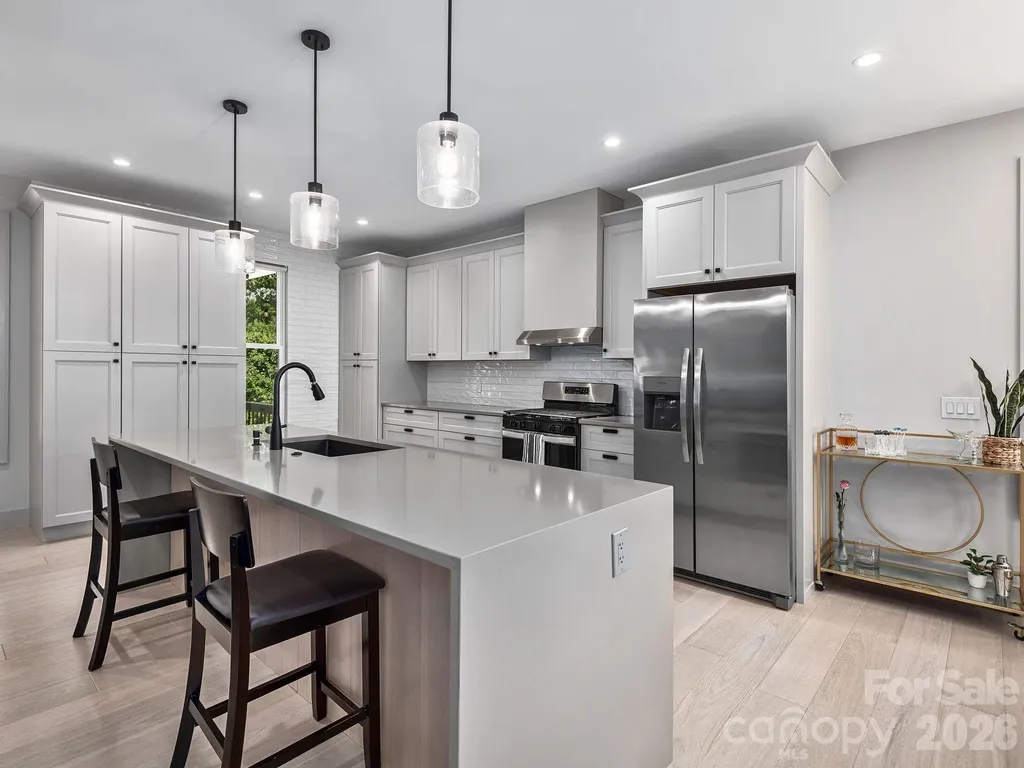 7 Copper Mill Court Candler NC 28715
