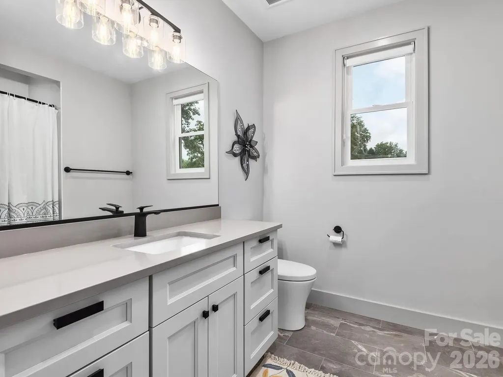 7 Copper Mill Court Candler NC 28715