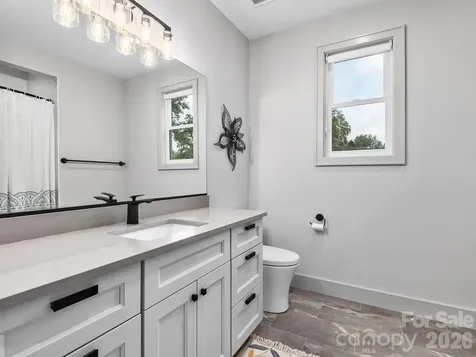 7 Copper Mill Court Candler NC 28715