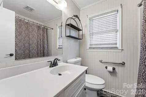 802 Chesterfield Avenue Lancaster SC 29720