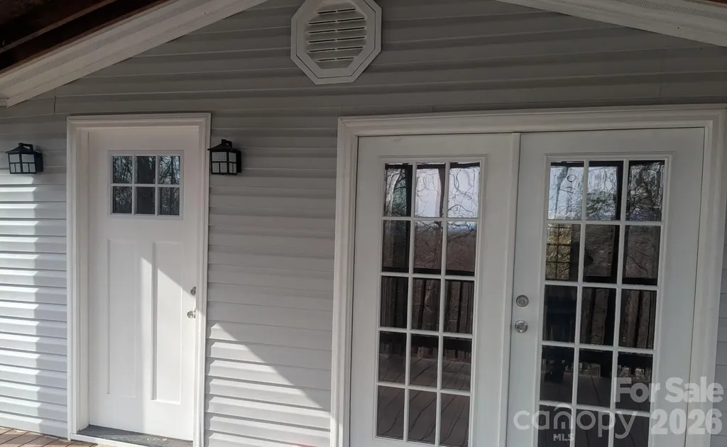 11 Gertrude Lane Candler NC 28715