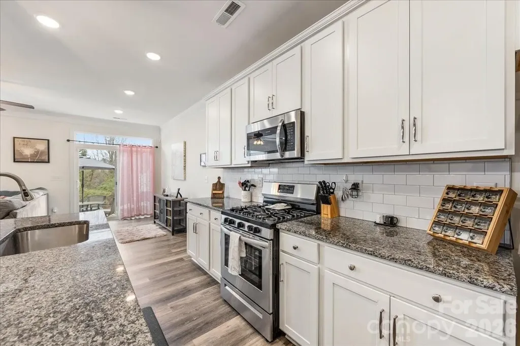 5923 Hampstead Pond Lane Matthews NC 28105