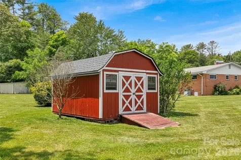112 Allison Road Brevard NC 28712