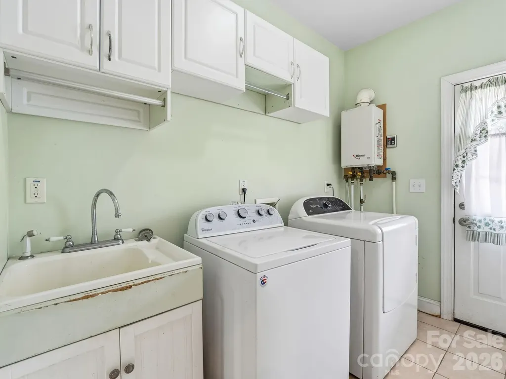 220 Jonathan Creek Drive Etowah NC 28729
