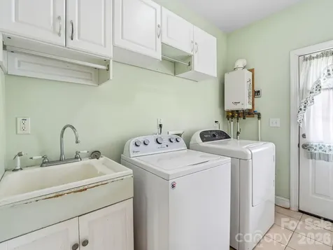 220 Jonathan Creek Drive Etowah NC 28729