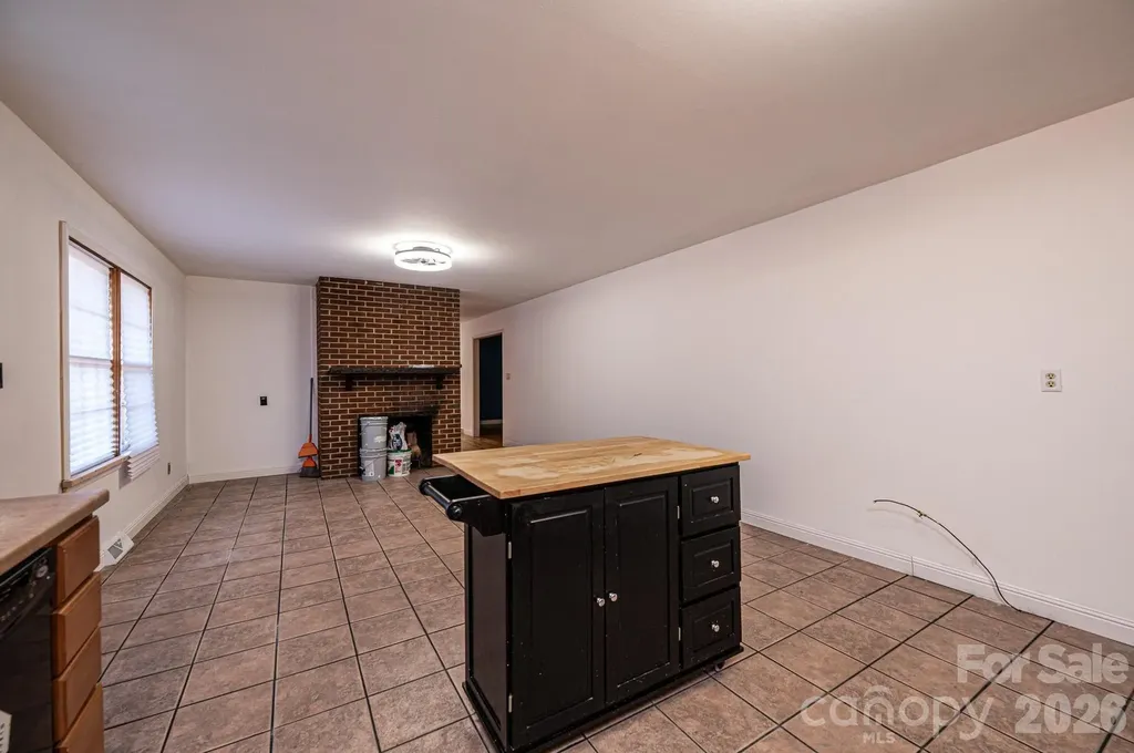 620 Diamondhead Drive NE Lenoir NC 28645