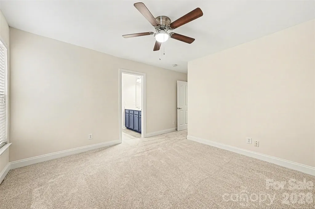 1305 Linden Glen Drive Matthews NC 28104