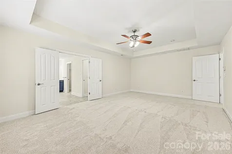 1305 Linden Glen Drive Matthews NC 28104