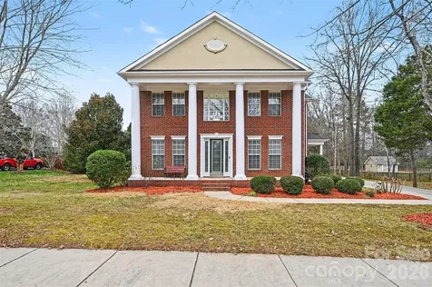 1305 Linden Glen Drive Matthews NC 28104