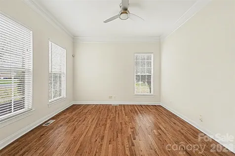 1305 Linden Glen Drive Matthews NC 28104