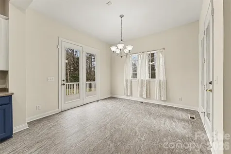 1305 Linden Glen Drive Matthews NC 28104
