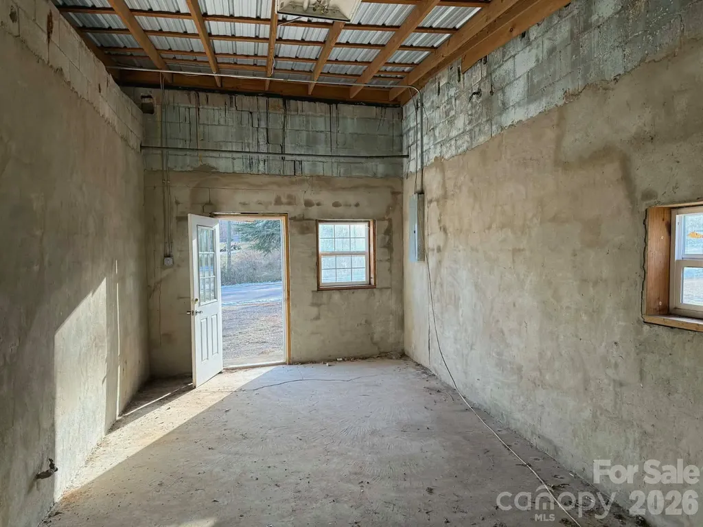 1677 Us 221a Highway Forest City NC 28043