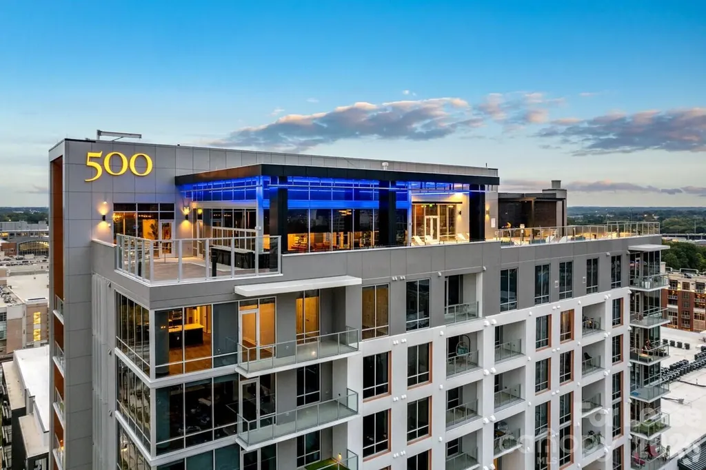 500 W Trade Street Charlotte NC 28202