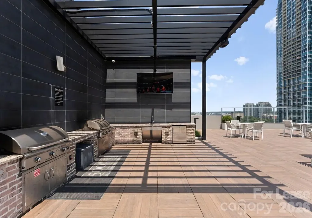 500 W Trade Street Charlotte NC 28202