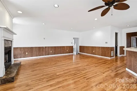 4259 Us 70 Road W Marion NC 28752