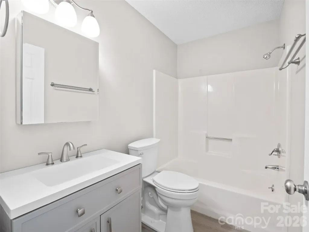 102 Llama Way Black Mountain NC 28711
