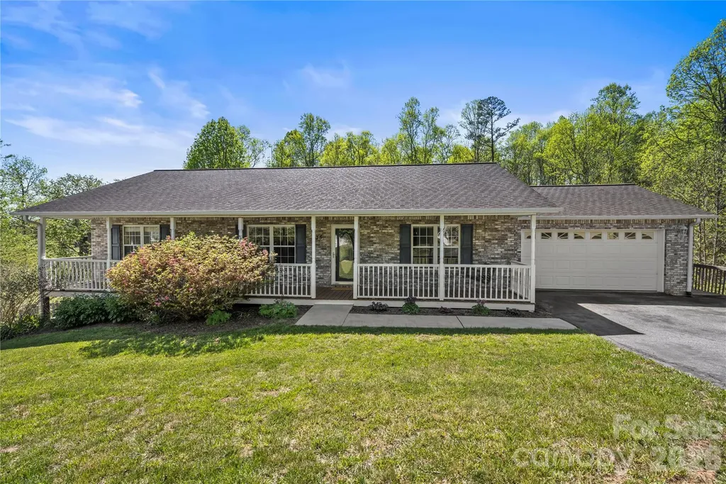 335 Hemlock Spring Trail Weaverville NC 28787
