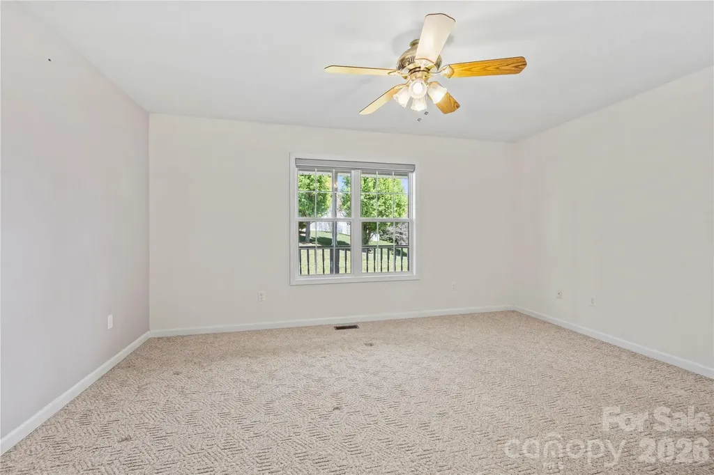335 Hemlock Spring Trail Weaverville NC 28787