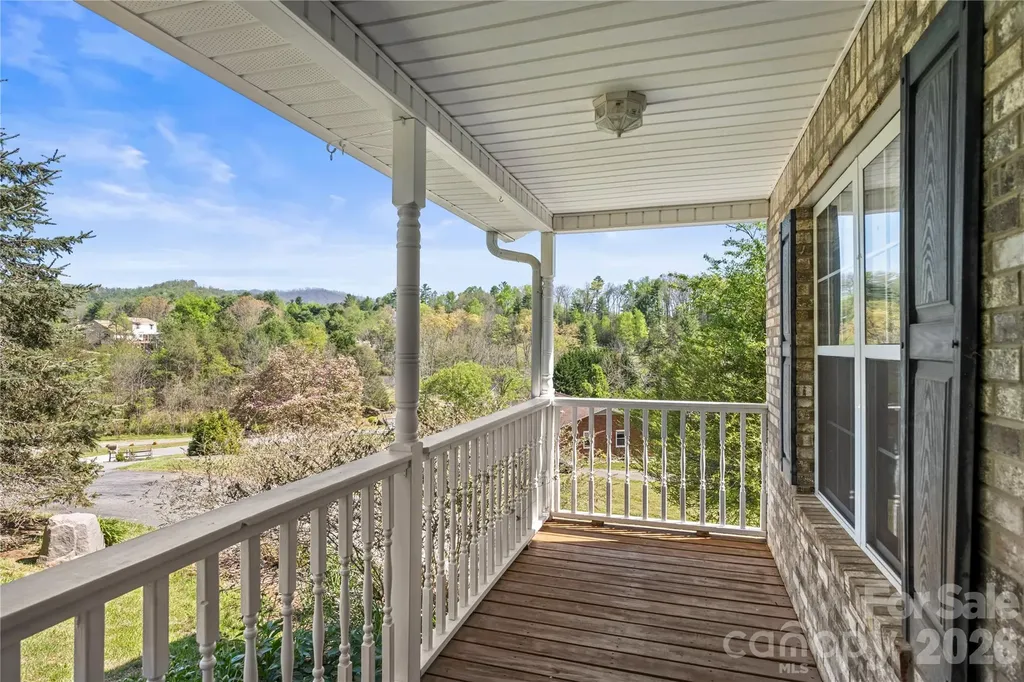 335 Hemlock Spring Trail Weaverville NC 28787