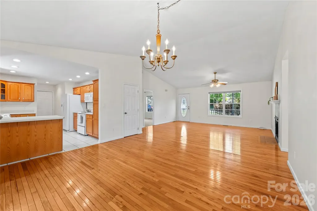 335 Hemlock Spring Trail Weaverville NC 28787