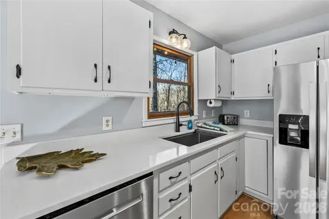 52 Treanors Place Maggie Valley NC 28751